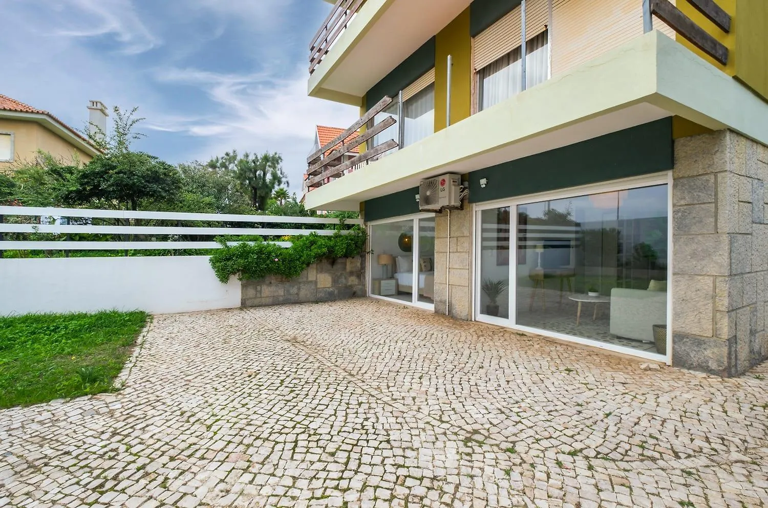 Portugal Portfolio - Seascape Apartment Unit 2 Estoril